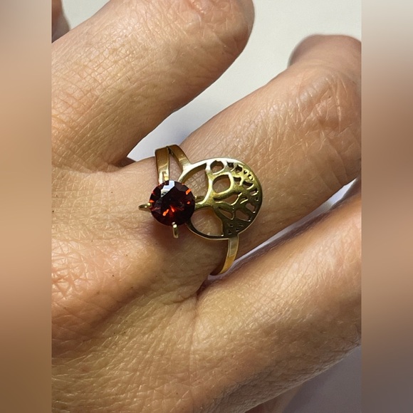 NWT Women's tree of life ring, gold-plated stainless steel red zirconia size 7.5 - Picture 16 of 17